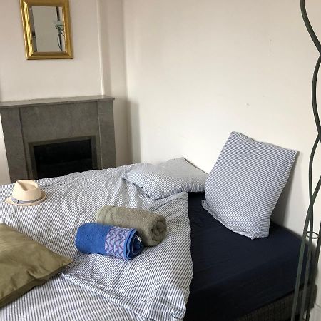 Agreable Maison De Ville ,Calme Avec Tous Les Commerces A 150M Cherbourg-en-Cotentin Bagian luar foto